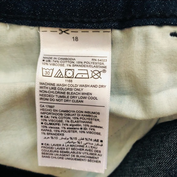 Old Navy Jeans - Picture 15 of 16